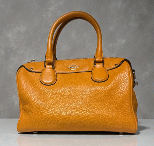 🧡 Authentic Coach Pebbled Leather Crossbody Satchel