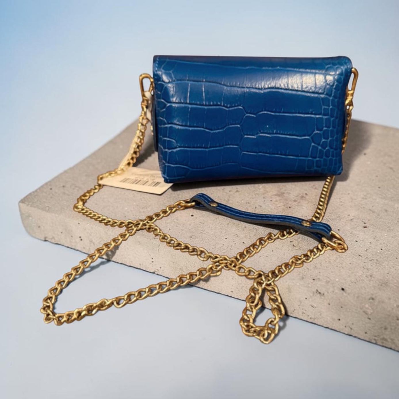 German Fuentes Genuine Italian Leather Croc-Embossed Crossbody Pouch