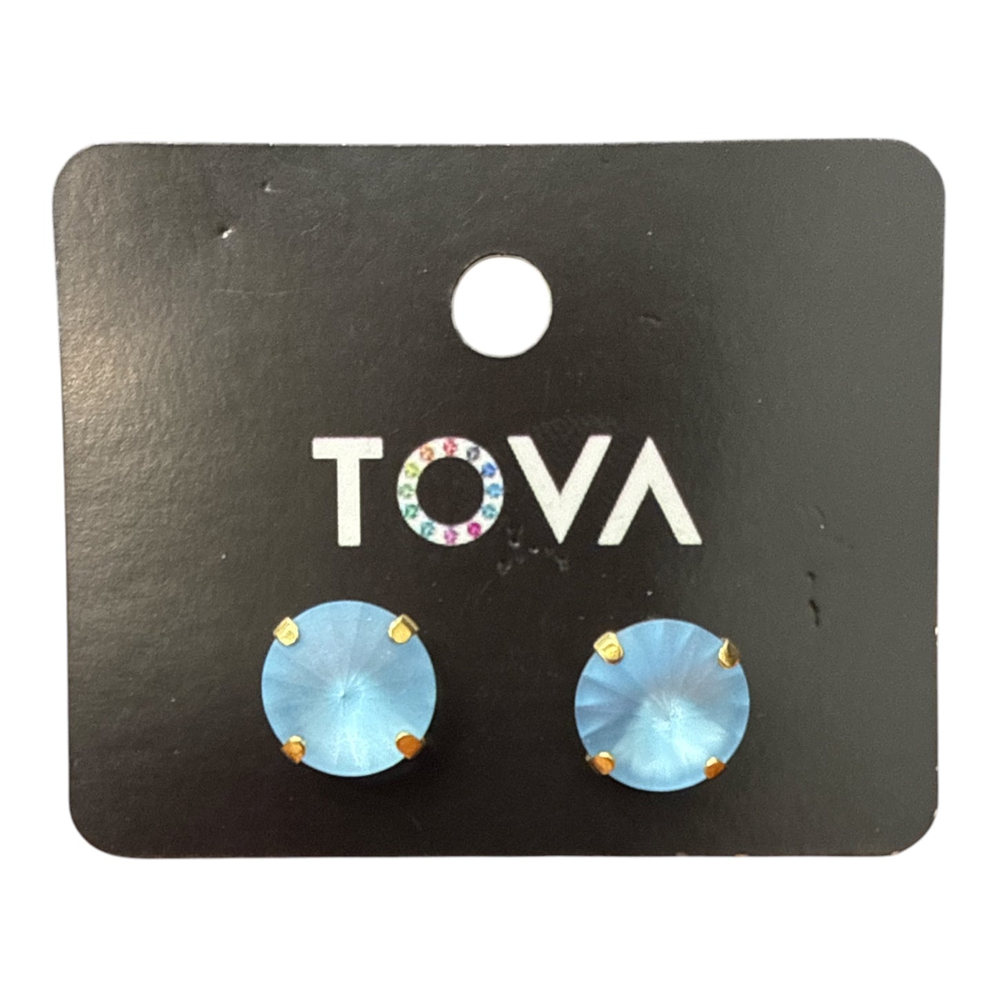 Basics Studs on Light Turquoise Matt