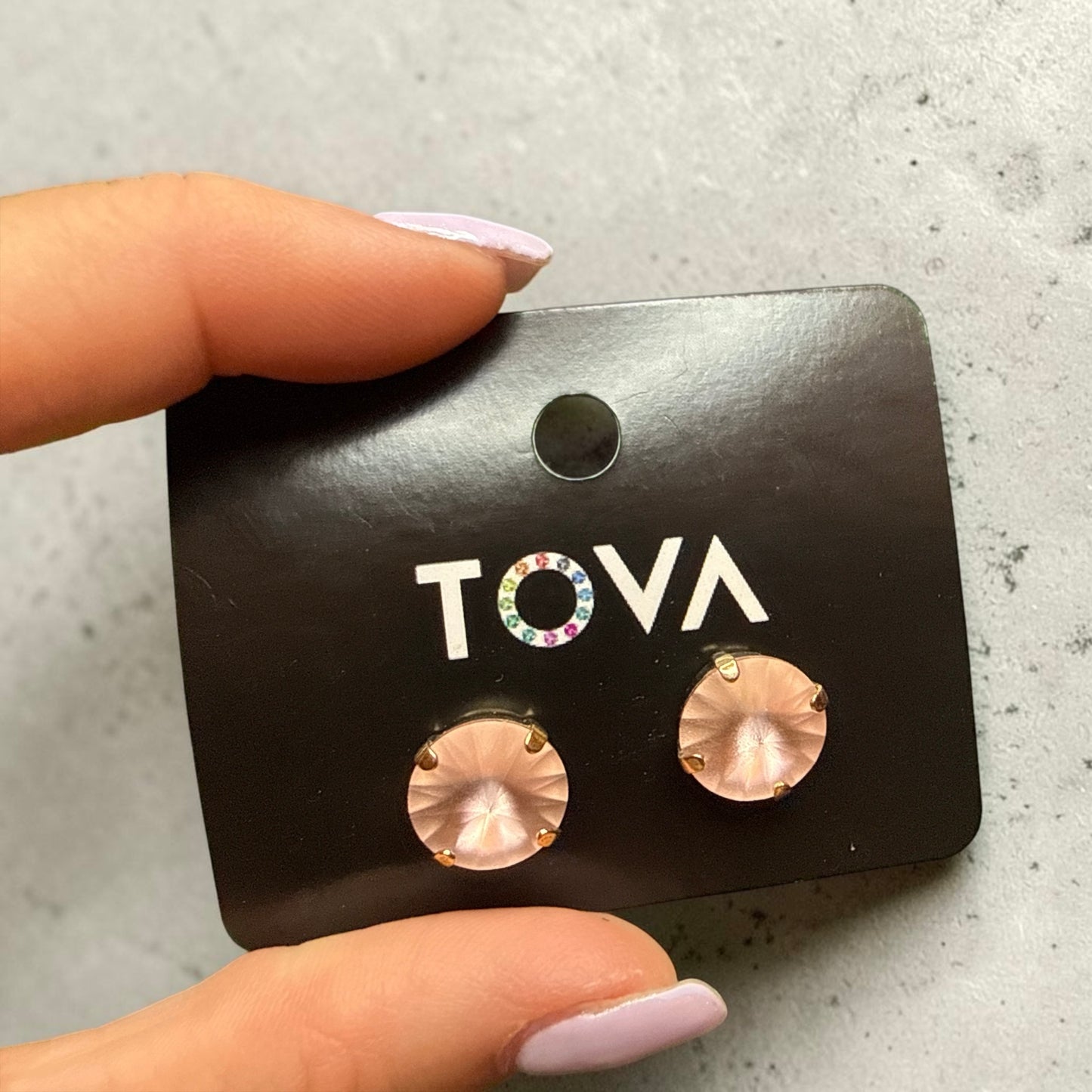 The Basics Studs in Vintage Rose Matt