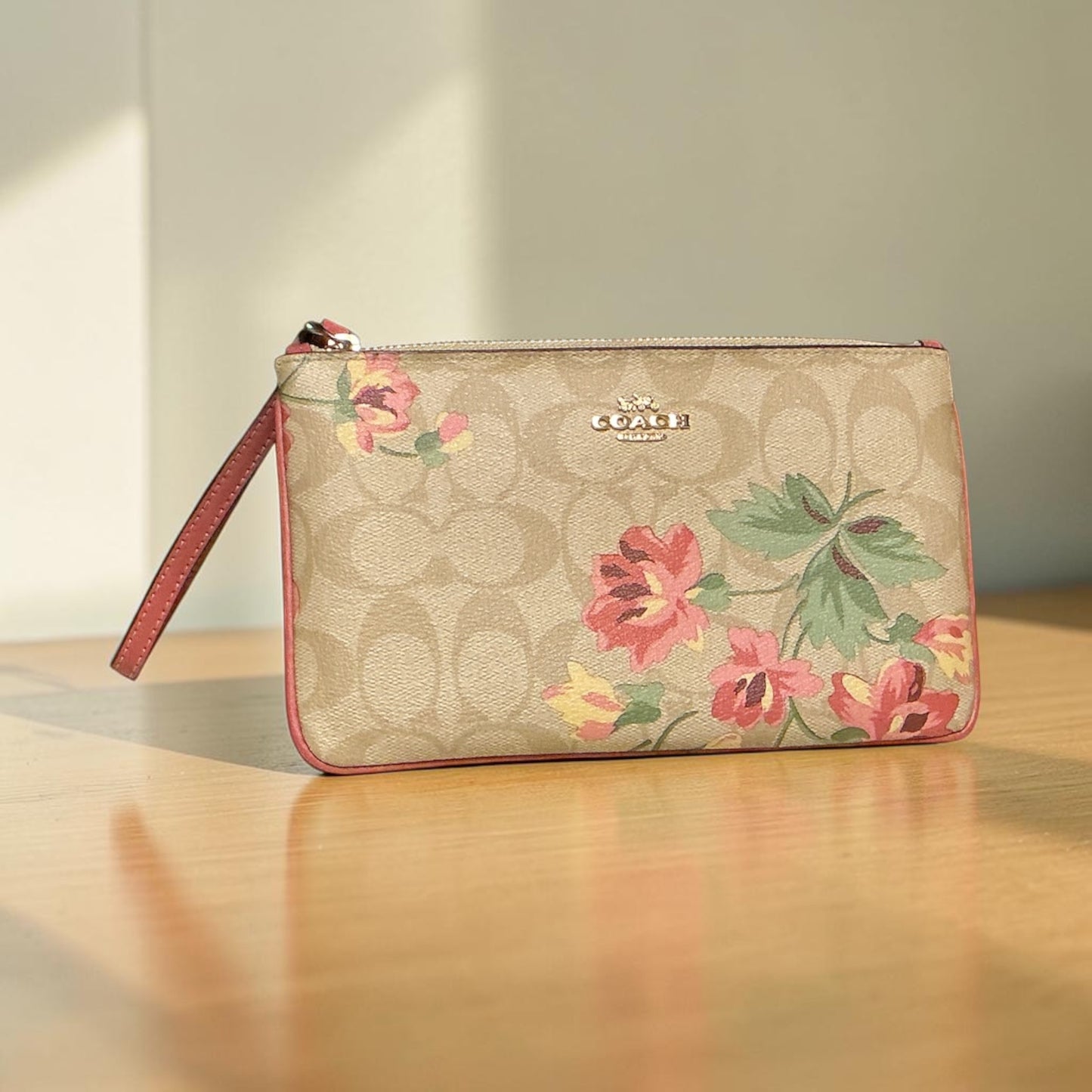 Authentic Coach Floral Signature Canvas Wristlet – Pre-Loved Like New